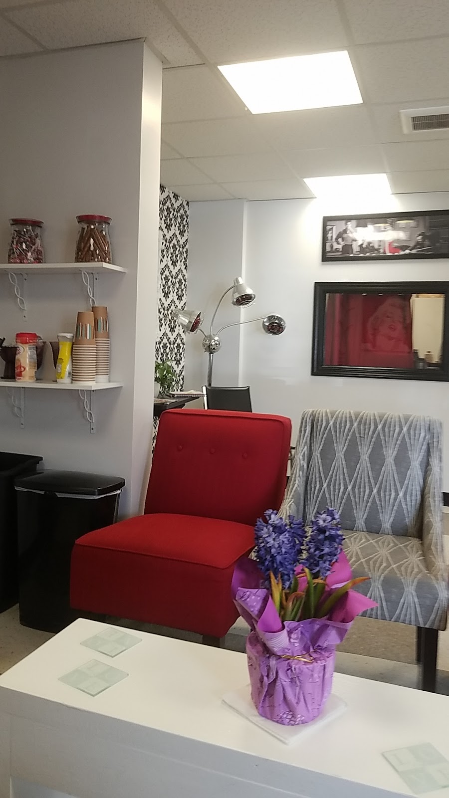 Jens Hair Care | 341 Newton St, South Hadley, MA 01075 | Phone: (413) 682-4071