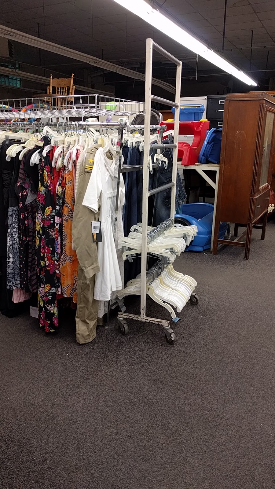 American Family Services Inc Thrift Shoppe | 1804 Leithsville Rd, Hellertown, PA 18055 | Phone: (610) 838-0667