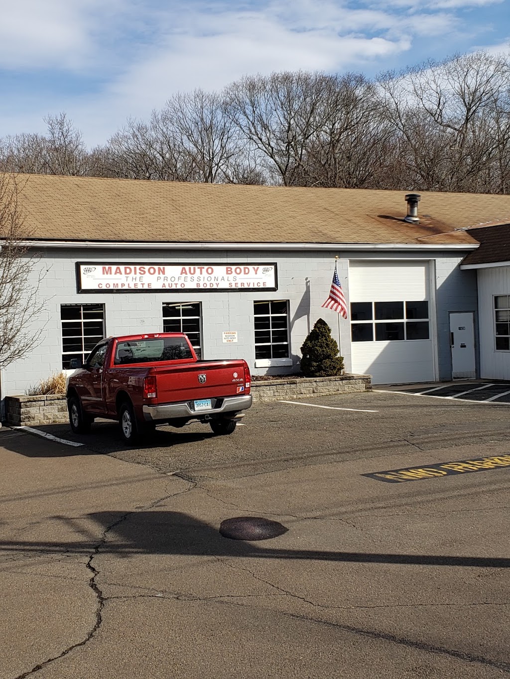 Madison Auto Body | 1017 Boston Post Rd, Madison, CT 06443 | Phone: (203) 245-7469