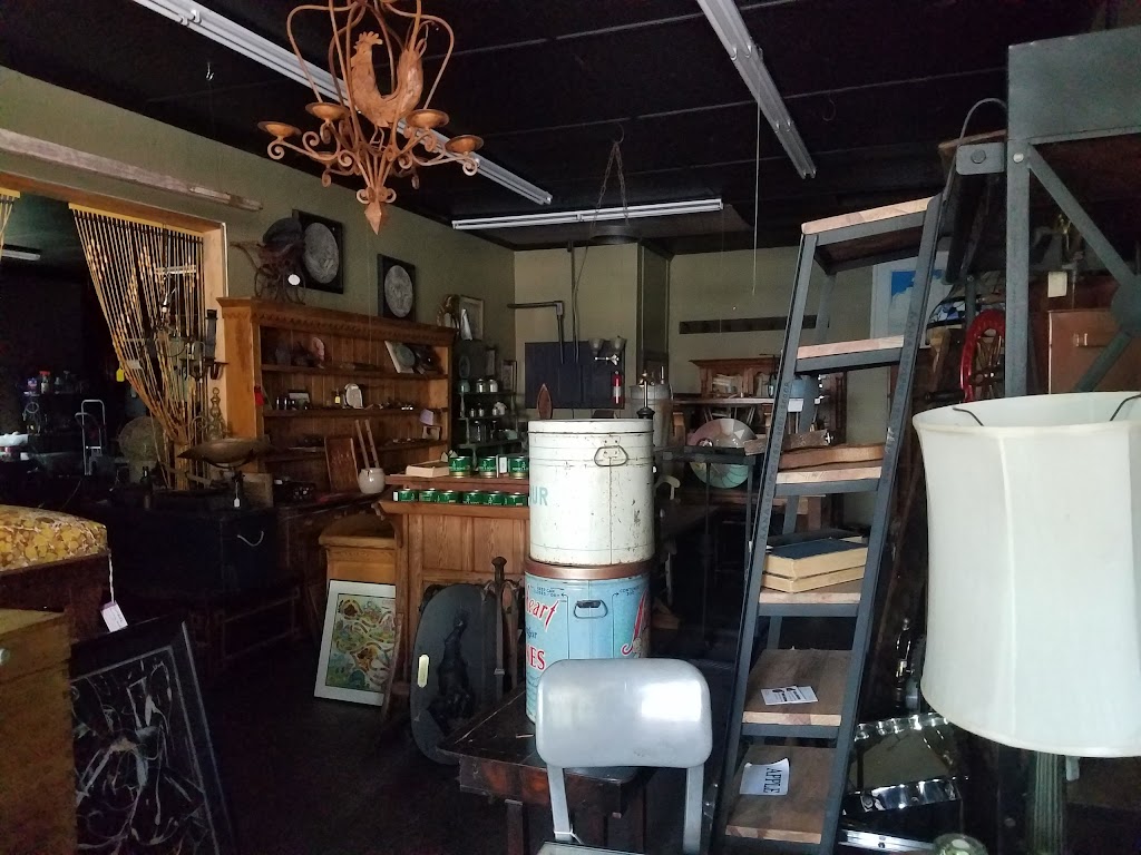 Apple Antiques | 3316 NY-343, Amenia, NY 12501 | Phone: (914) 263-2917