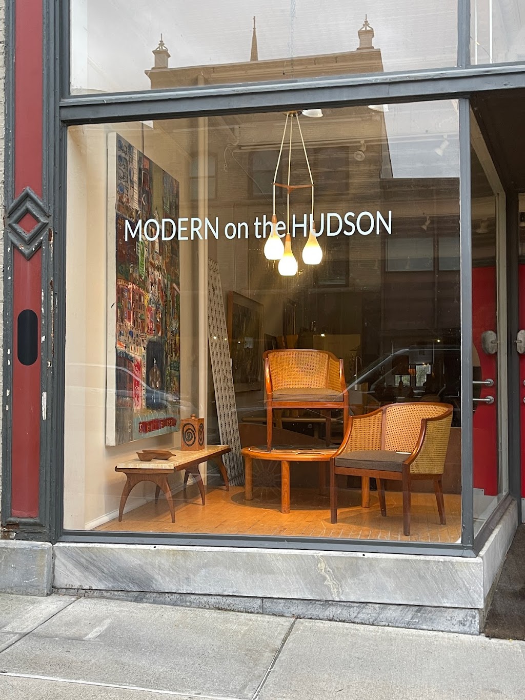 Modern on the Hudson | Warren St, Hudson, NY 12534 | Phone: (212) 920-1933