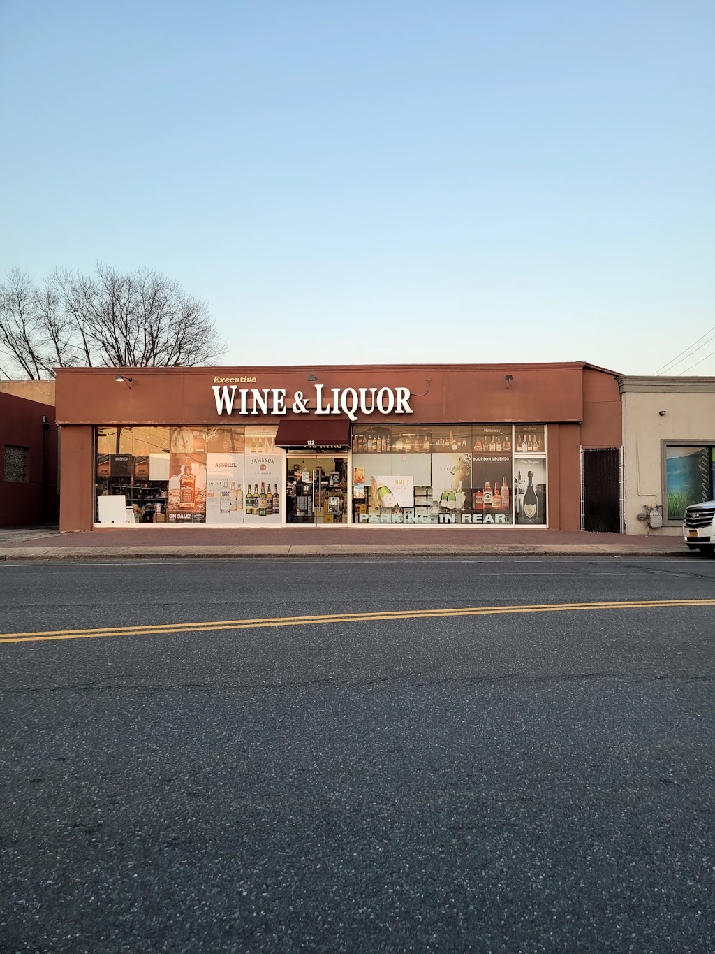 EZWINE.COM | 122 Herricks Rd, Mineola, NY 11501 | Phone: (516) 743-9463