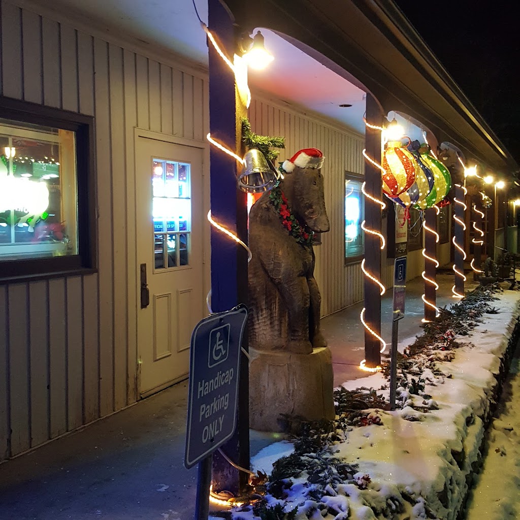Painted Pony Restaurant | 74 Main St S, Bethlehem, CT 06751 | Phone: (203) 266-5771