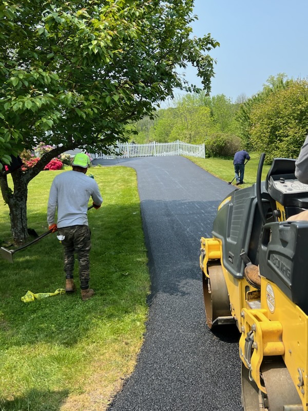 Mr. Blacktop | Paving And Sealcoating Company | 255 Route 216 19 Eltons Way Hopewell Jct 12533, Stormville, NY 12582 | Phone: (845) 227-8676