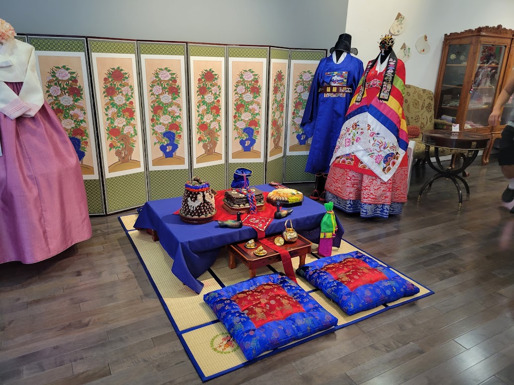 Hanbok Story | 19215 Station Rd, Queens, NY 11358 | Phone: (917) 482-4463
