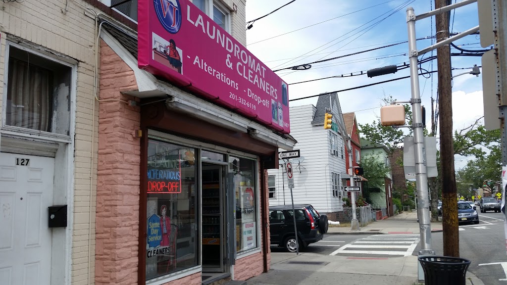 V J Laundromat & Dry Cleaning | 127 Mallory Ave, Jersey City, NJ 07304 | Phone: (201) 451-5079