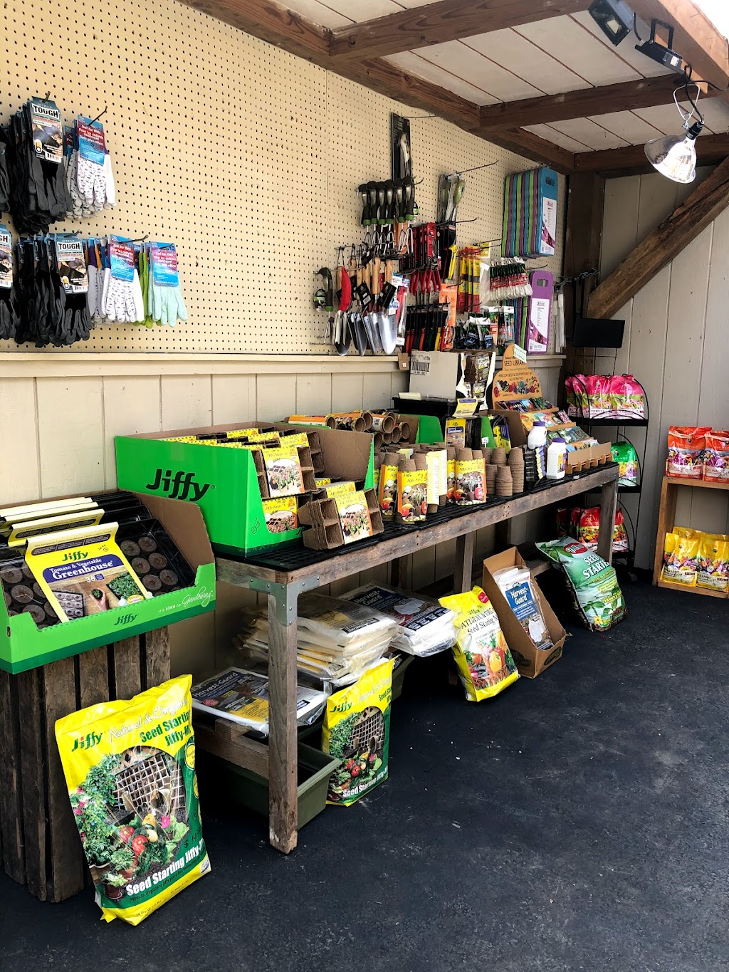 Gossett Brothers Nursery | 1202 Old Post Rd, South Salem, NY 10590 | Phone: (914) 763-3001