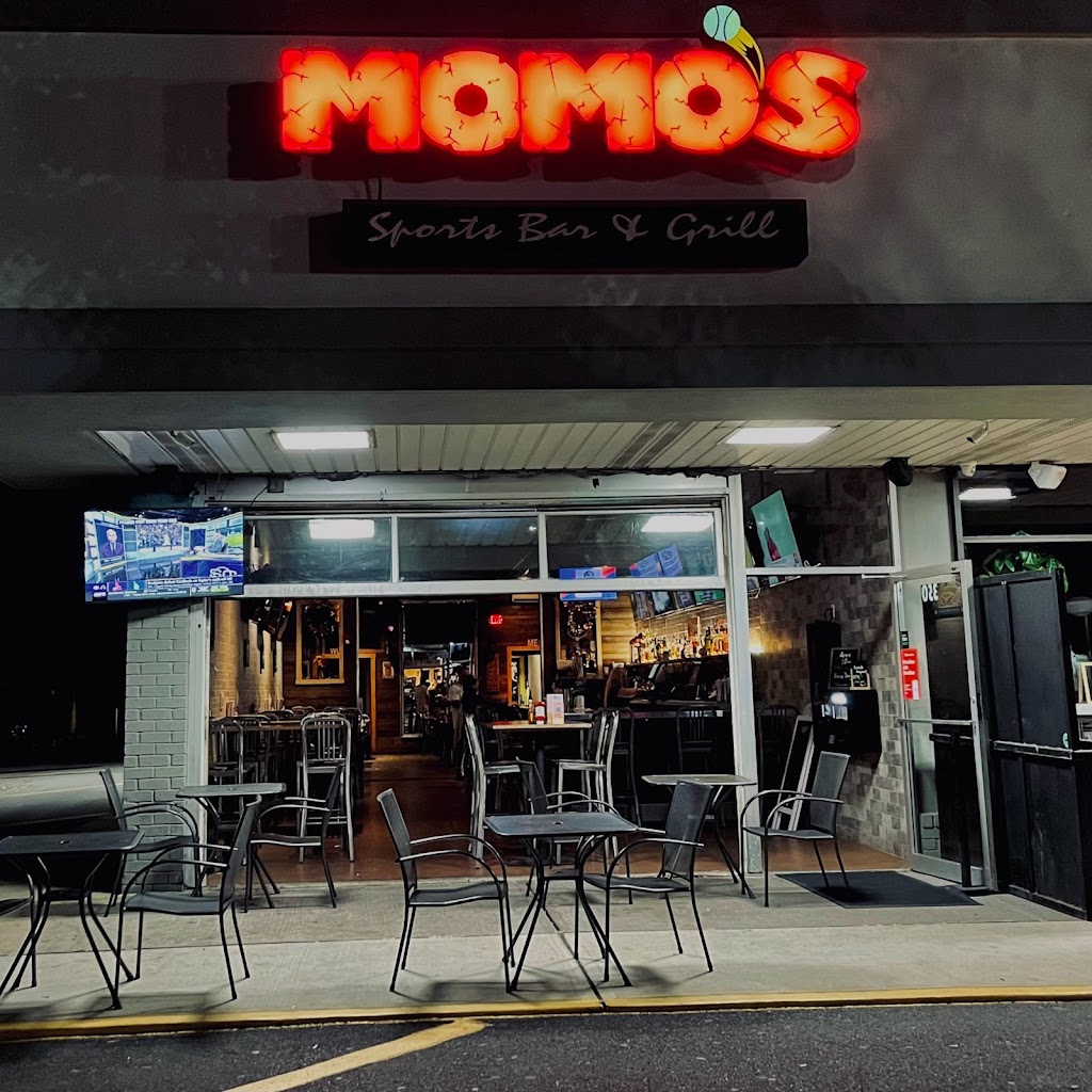 Momos Sports Bar | 350 Union Ave, Holbrook, NY 11741 | Phone: (631) 648-9669