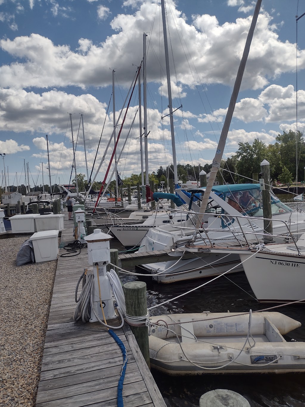 Silver Cloud Harbor Marina | 107 Bay Ave, Forked River, NJ 08731 | Phone: (609) 693-2145
