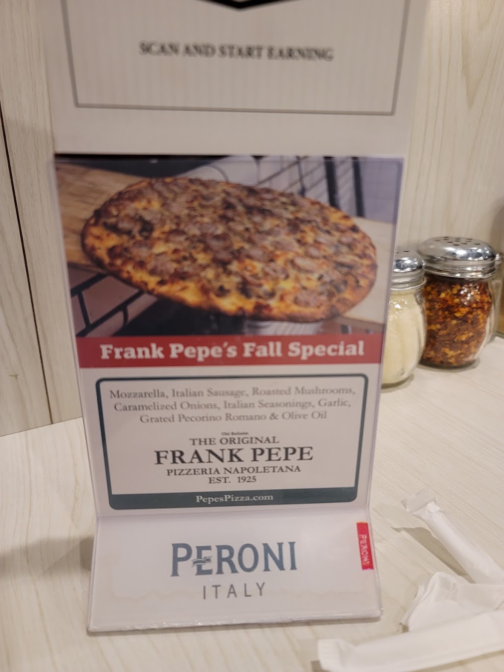 Frank Pepe Pizzeria Napoletana | 130 Reidville Dr, Waterbury, CT 06705 | Phone: (475) 235-2145
