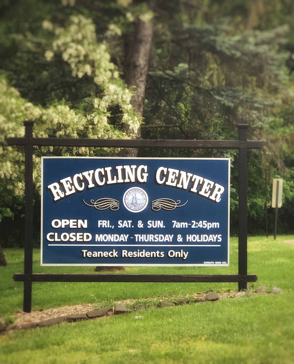 Teaneck Recycling Center | 1600 River Rd, Teaneck, NJ 07666 | Phone: (201) 837-1600 ext. 1946