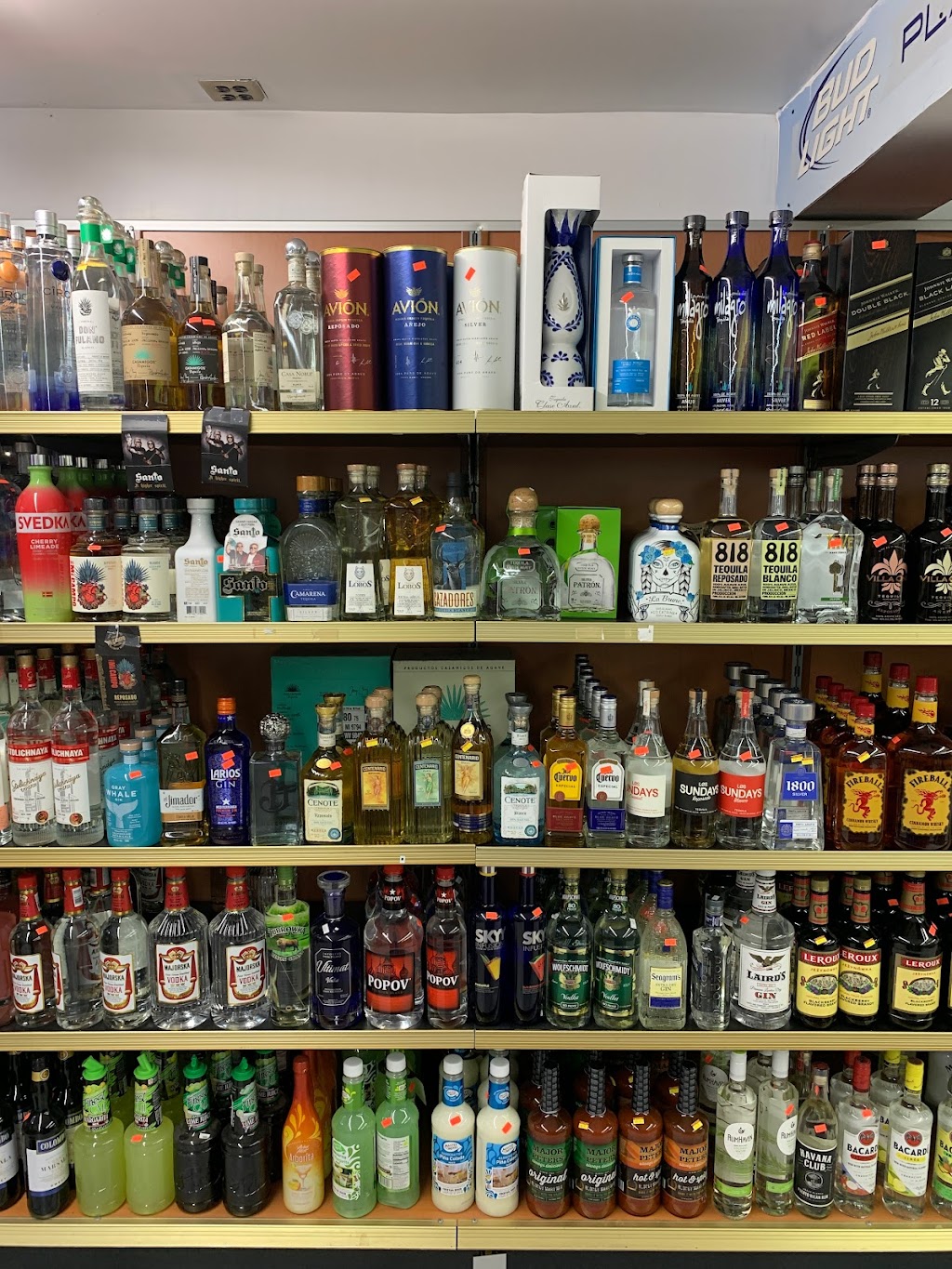 Morganville Liquor & Deli | 172 Tennent Rd, Morganville, NJ 07751 | Phone: (732) 591-1747