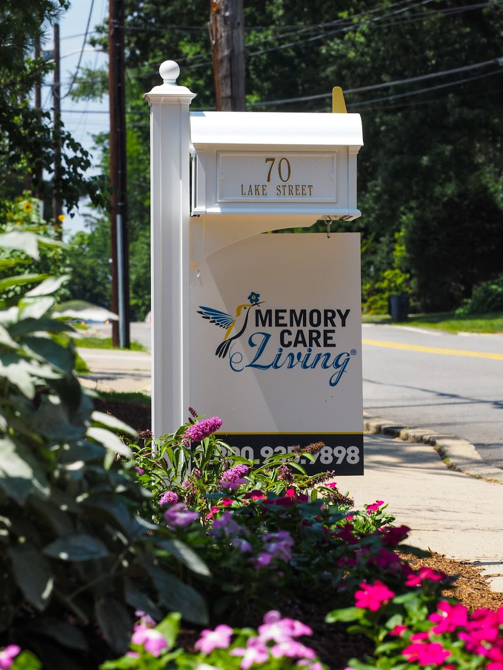 Fox Trail Memory Care Living at Lake Street | 70 Lake St, Ramsey, NJ 07446 | Phone: (201) 962-9527