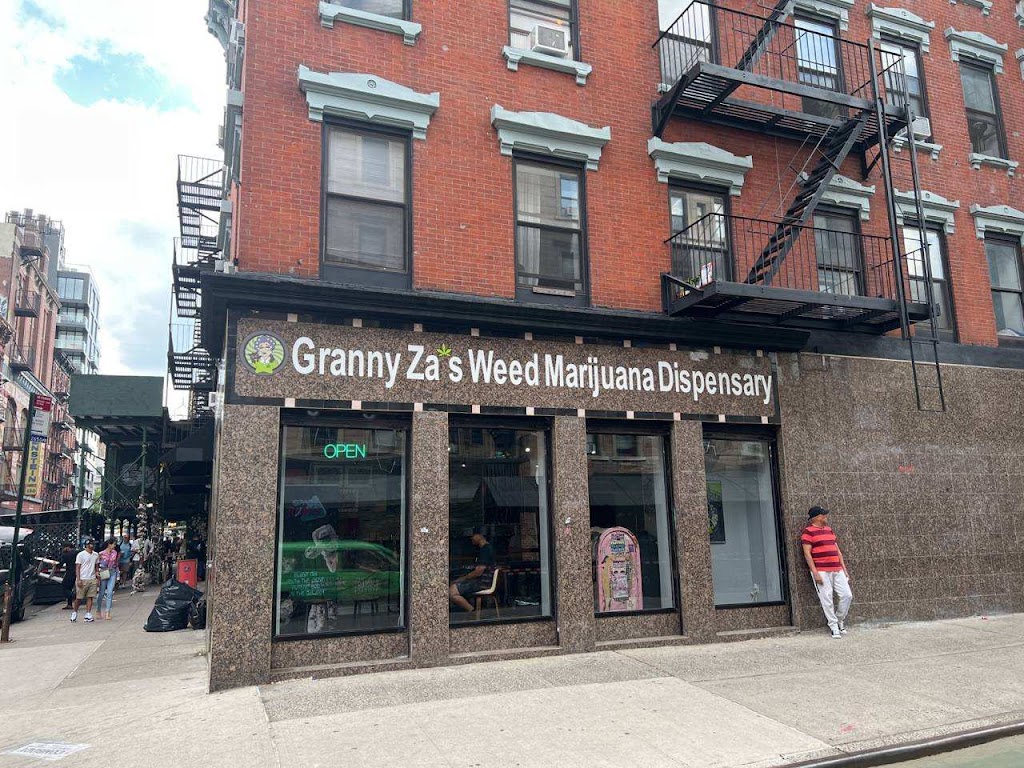 Granny Zas Weed Marijuana Dispensary | Front Room, 81 Rivington St, New York, NY 10002 | Phone: (646) 838-7878