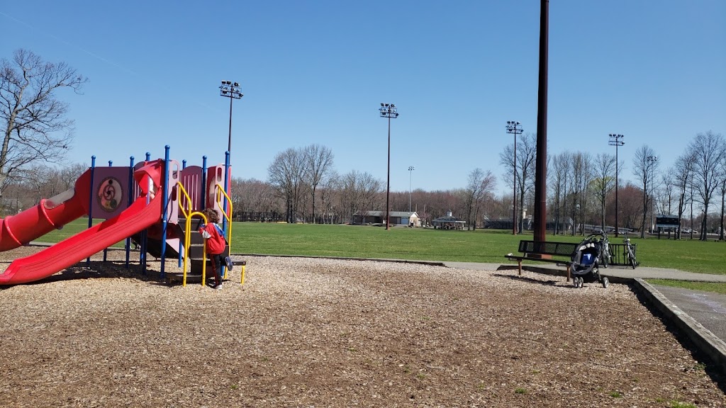 Fairfield Recreation | Combee Tract, 221 Hollywood Ave, Fairfield, NJ 07004 | Phone: (973) 882-2700 ext. 2510