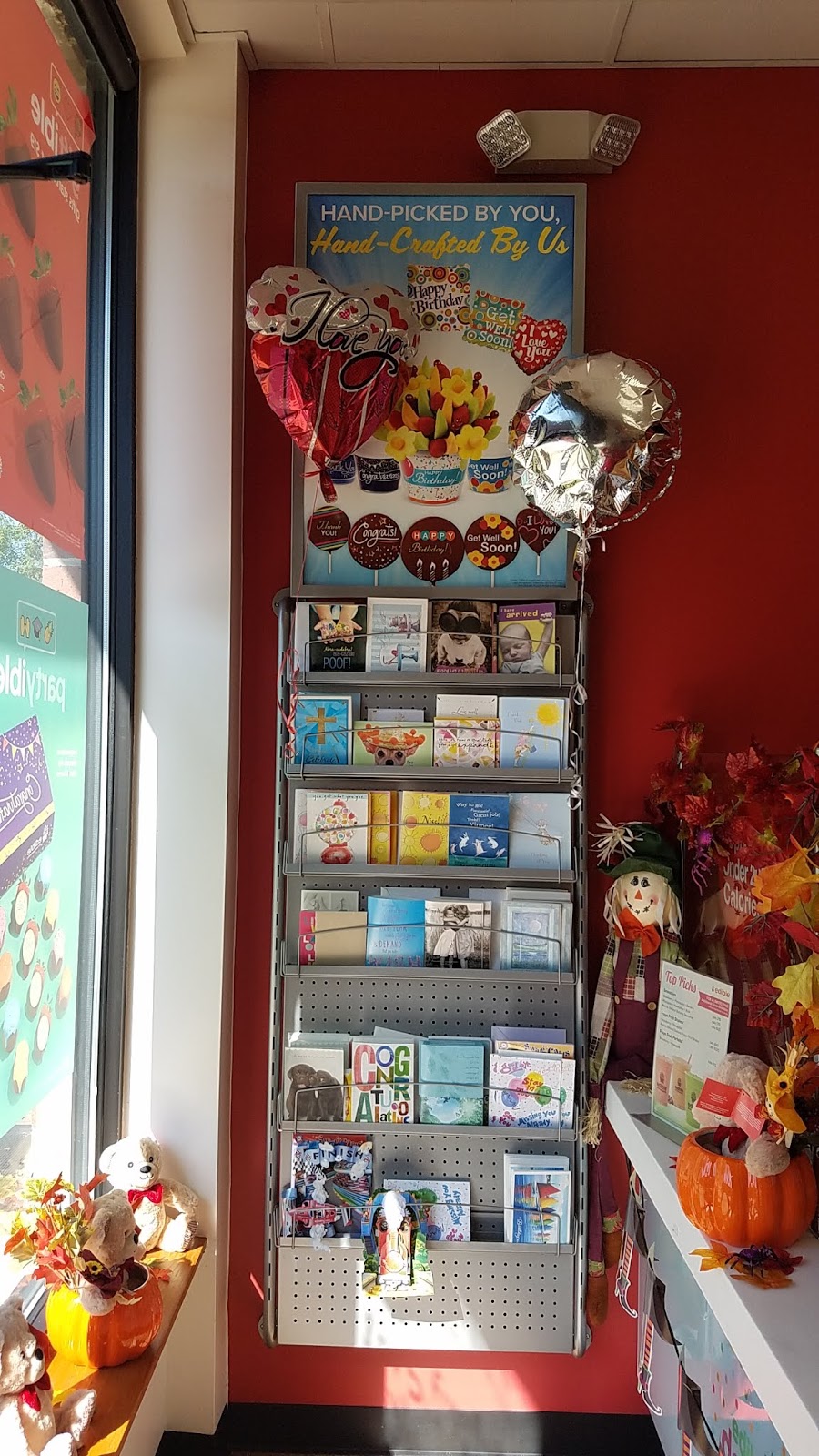 Edible Arrangements | 28 N Research Pl, Central Islip, NY 11722 | Phone: (631) 348-6701