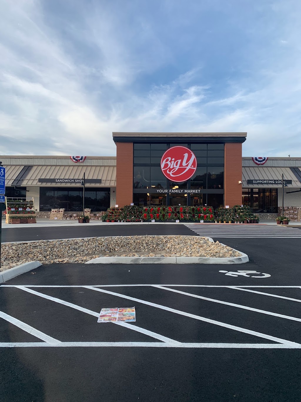 Big Y World Class Market | 23 Killingworth Turnpike, Clinton, CT 06413 | Phone: (860) 664-8043