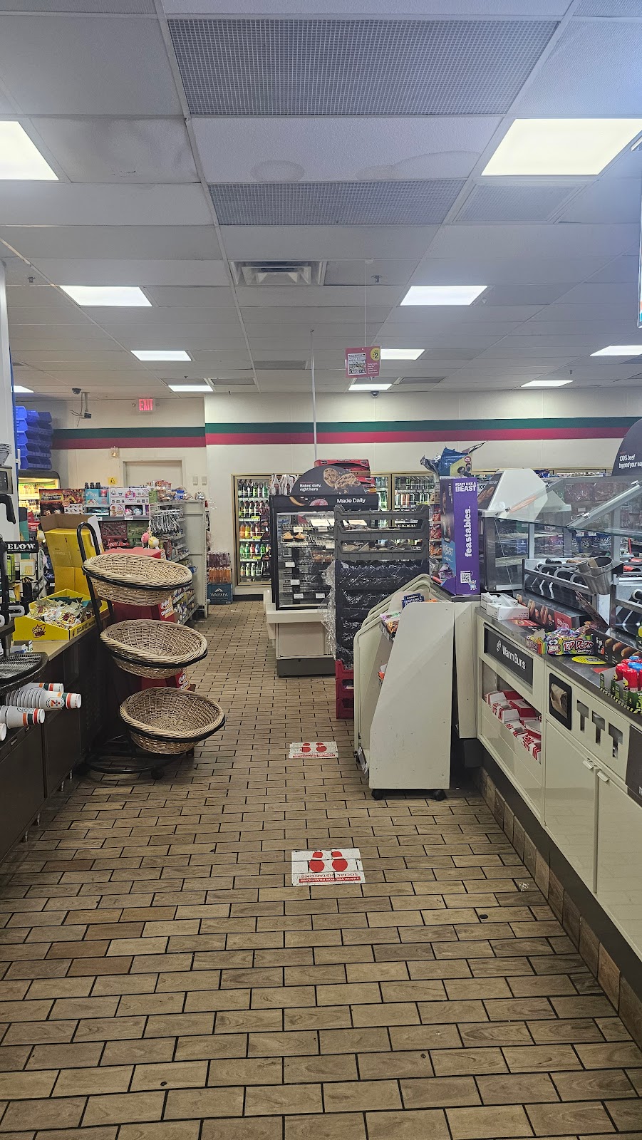 7-Eleven | 648 Middle Country Rd, Selden, NY 11784 | Phone: (631) 732-1572