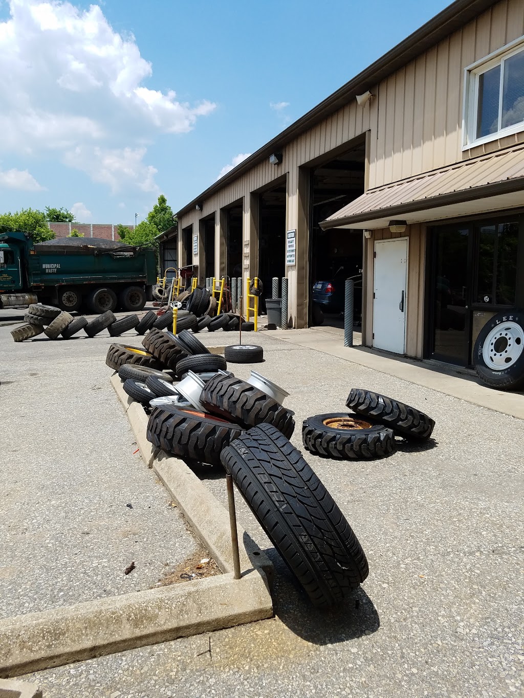 Ardmore Tire Inc | 520 Colwell Ln, Conshohocken, PA 19428 | Phone: (610) 834-1075