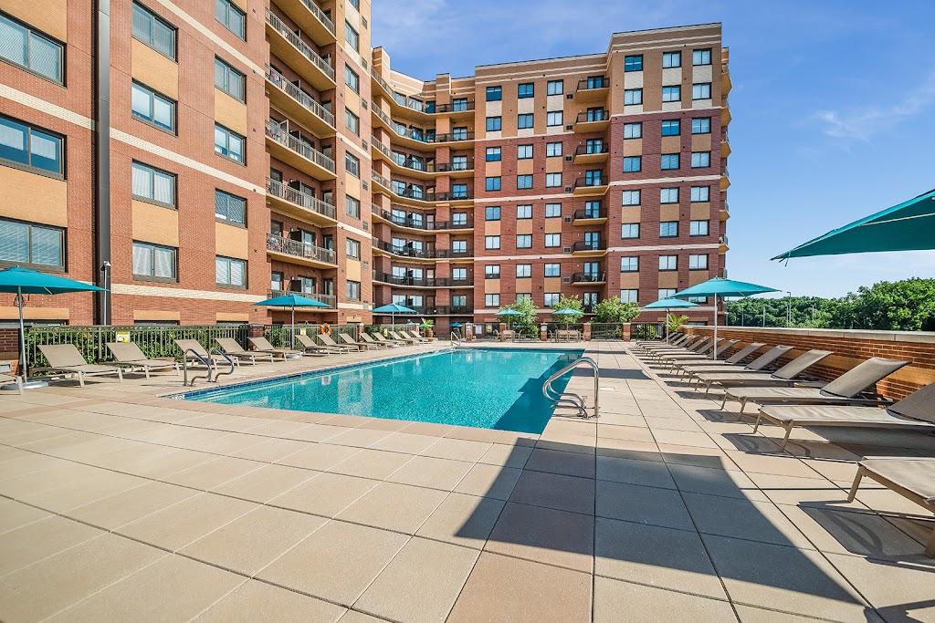 Twenty50 by Windsor Apartments | 2050 N Central Rd, Fort Lee, NJ 07024 | Phone: (844) 502-2070