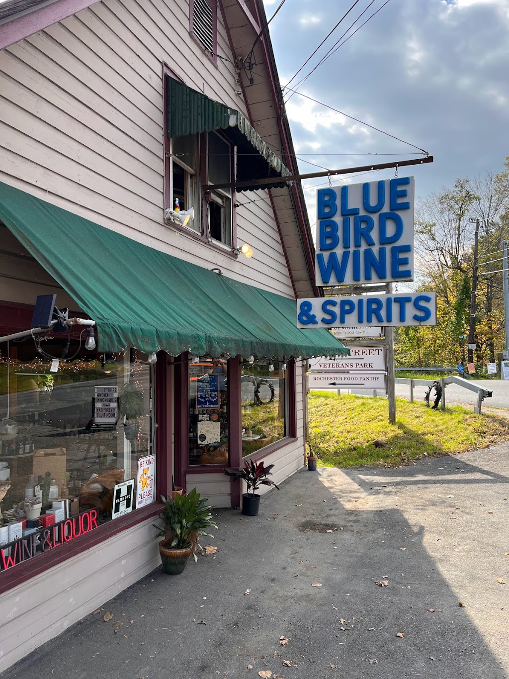 Bluebird Wine & Spirits | 5059 US-209, Accord, NY 12404 | Phone: (845) 626-0140