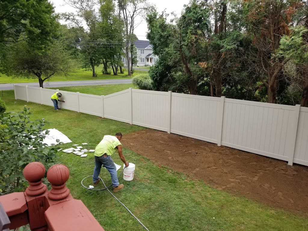 GMH Fence Company | 45 Deer Park Dr, East Longmeadow, MA 01028 | Phone: (413) 525-3361