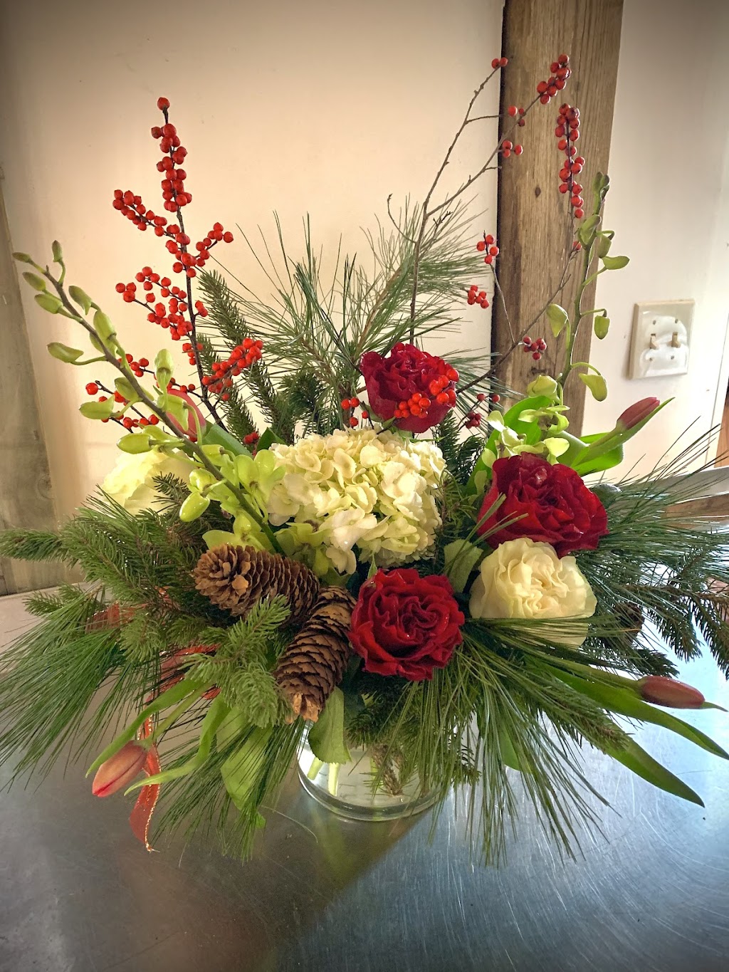 Flowers of Distinction | Litchfield, CT 06759 | Phone: (860) 567-4878