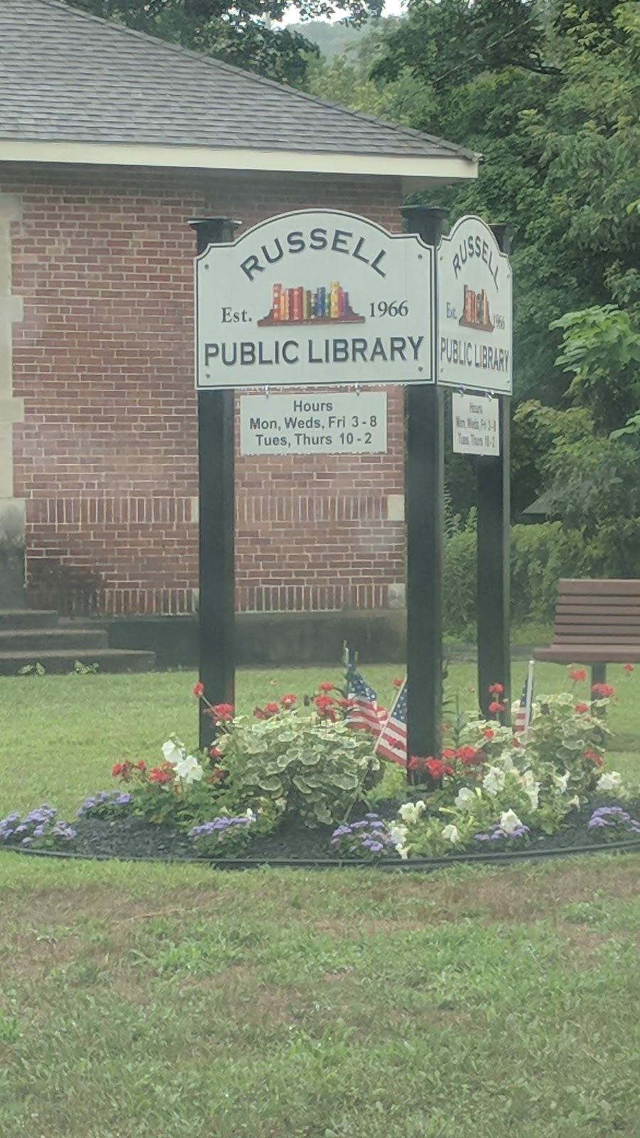 Russell Public Library | 162 Main St, Russell, MA 01071 | Phone: (413) 862-3102