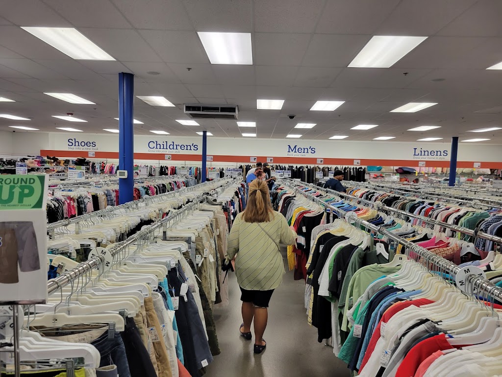 Goodwill Wallingford Store and Donation Center | 1145 N Colony Rd, Wallingford, CT 06492 | Phone: (203) 265-4211