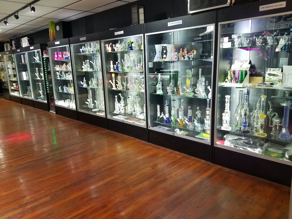 House of Glass | 777 Udall Rd, West Islip, NY 11795 | Phone: (631) 539-2168
