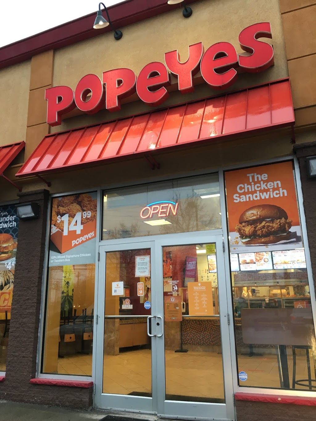 Popeyes Louisiana Kitchen | 300 Washington Ave, Carlstadt, NJ 07072 | Phone: (201) 933-0330