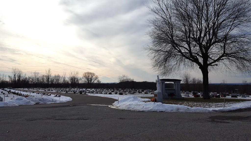 St. Patricks Cemetery | 1558 King St, Enfield, CT 06082 | Phone: (860) 745-2411