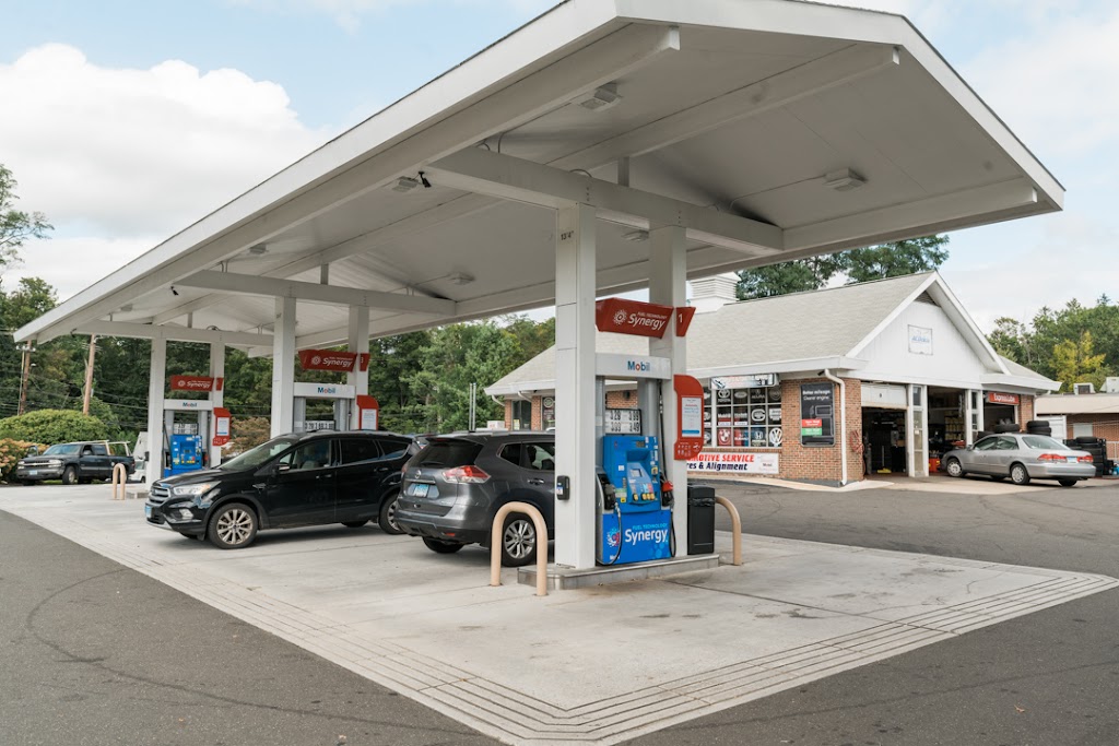 Trumbull Mobil Service Center | 950 White Plains Rd, Trumbull, CT 06611 | Phone: (203) 268-4585