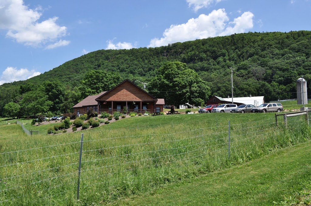 Barstows Dairy Store and Bakery at Barstows Longview Farm | 172 Hockanum Rd, Hadley, MA 01035 | Phone: (413) 586-2142