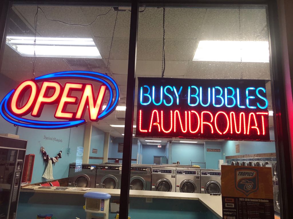 Busy Bee Laundromat | 495 S Franklin St, Hempstead, NY 11550 | Phone: (516) 292-7325