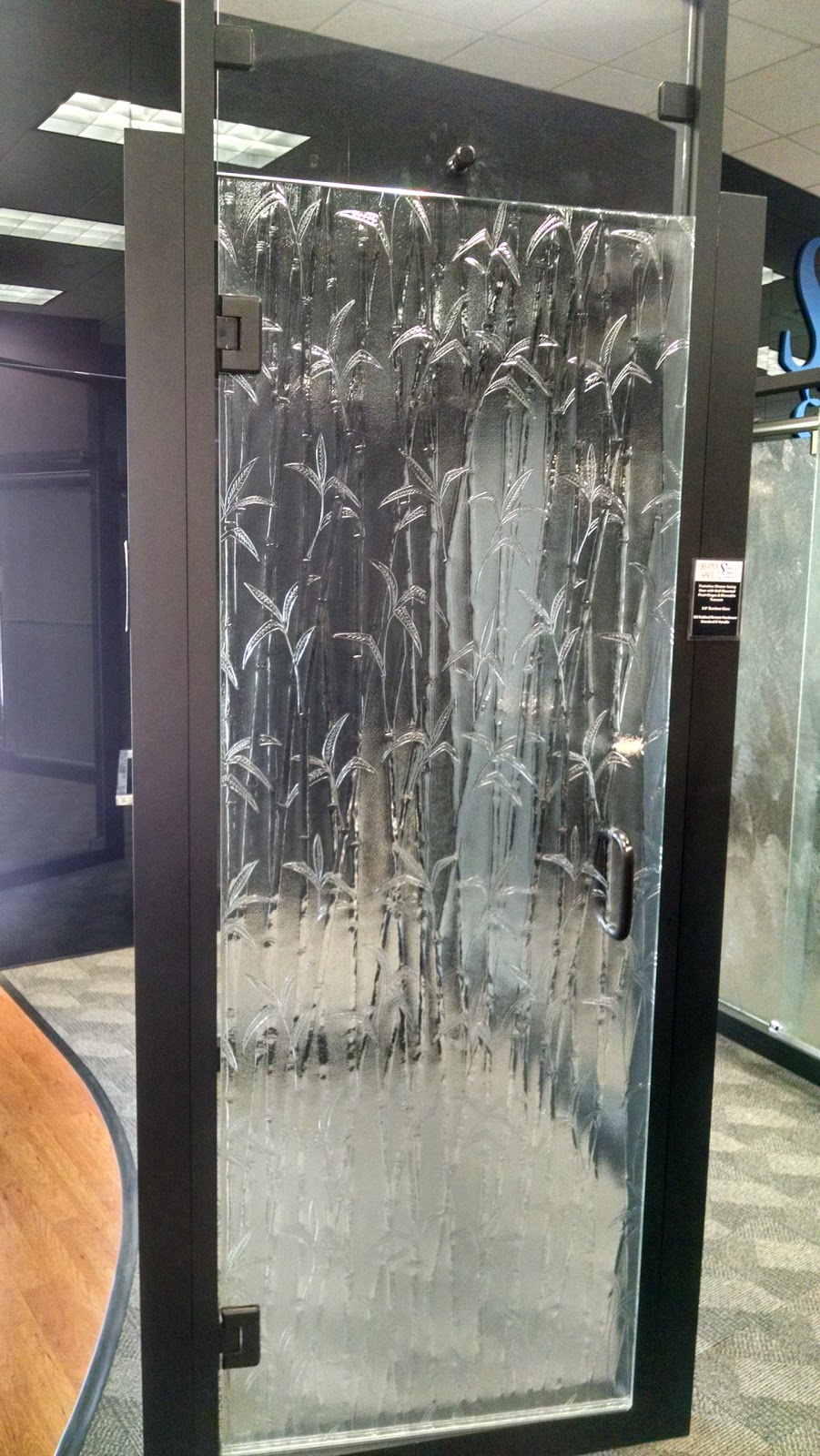 Creative Space-Shower Doors | 226 Russell St, Hadley, MA 01035 | Phone: (800) 675-8151