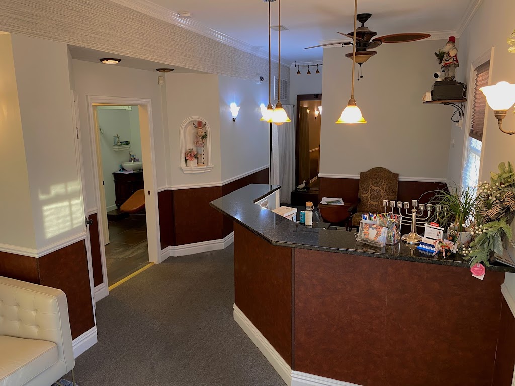 Elena Friedmans Dental Office DDS | 1 Snowberry Ct, Miller Place, NY 11764 | Phone: (631) 928-3384