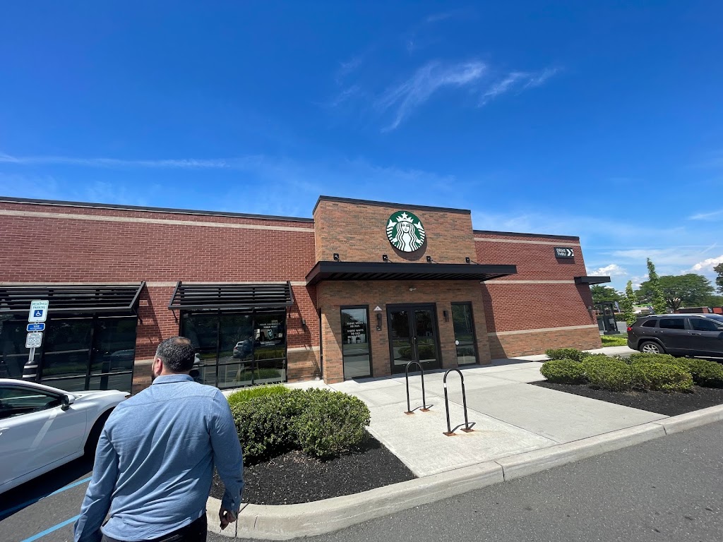 Starbucks | 23 US-1, New Brunswick, NJ 08901 | Phone: (732) 867-1207