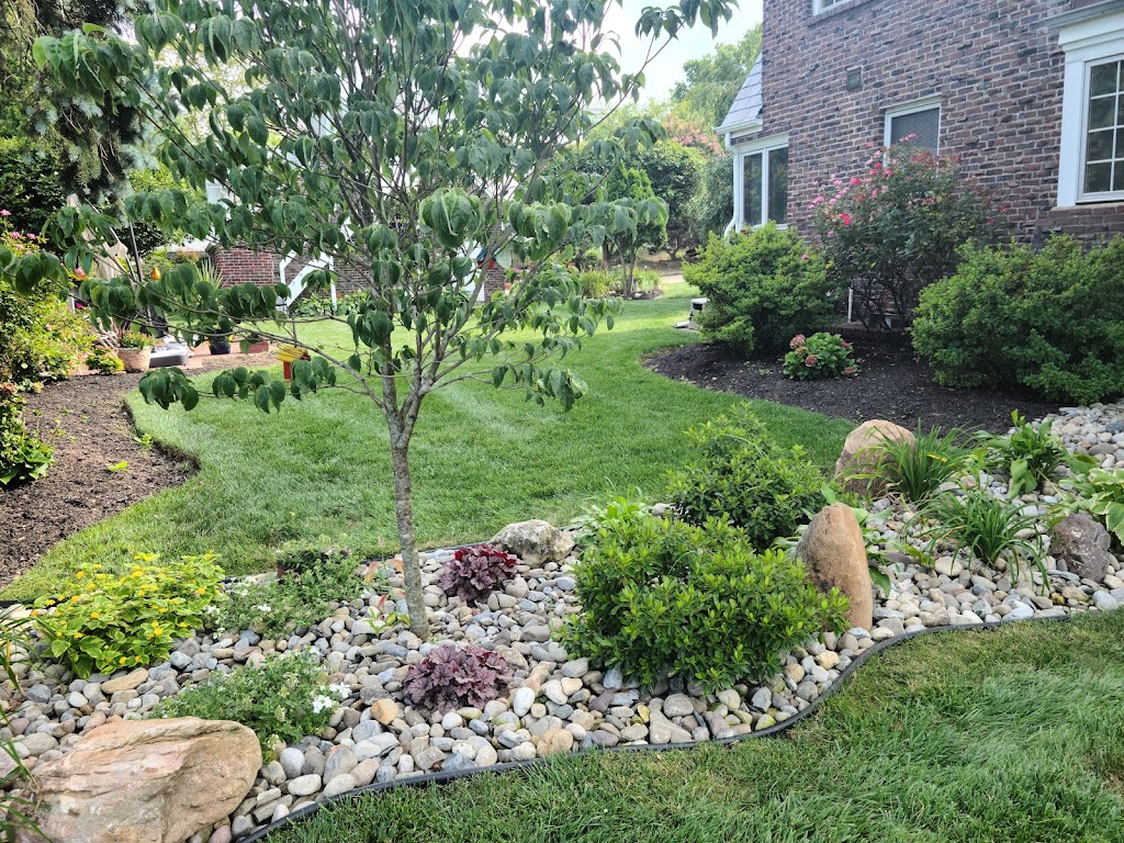Custom Landscaping & Lawn Care | 1900 Englishtown Rd, Monroe Township, NJ 08831 | Phone: (732) 238-8330