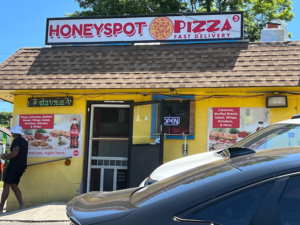 Honeyspot Pizza 3 | 50 Main St, Branford, CT 06405 | Phone: (203) 483-0060