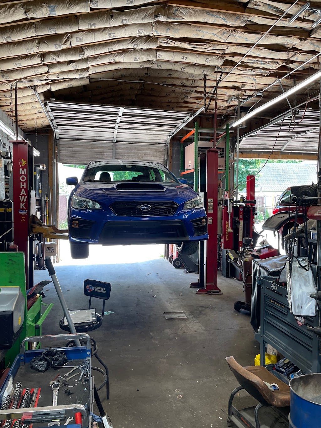 A & R Alignment and Auto Repair | 376 E Main St, Smithtown, NY 11787 | Phone: (631) 825-9189