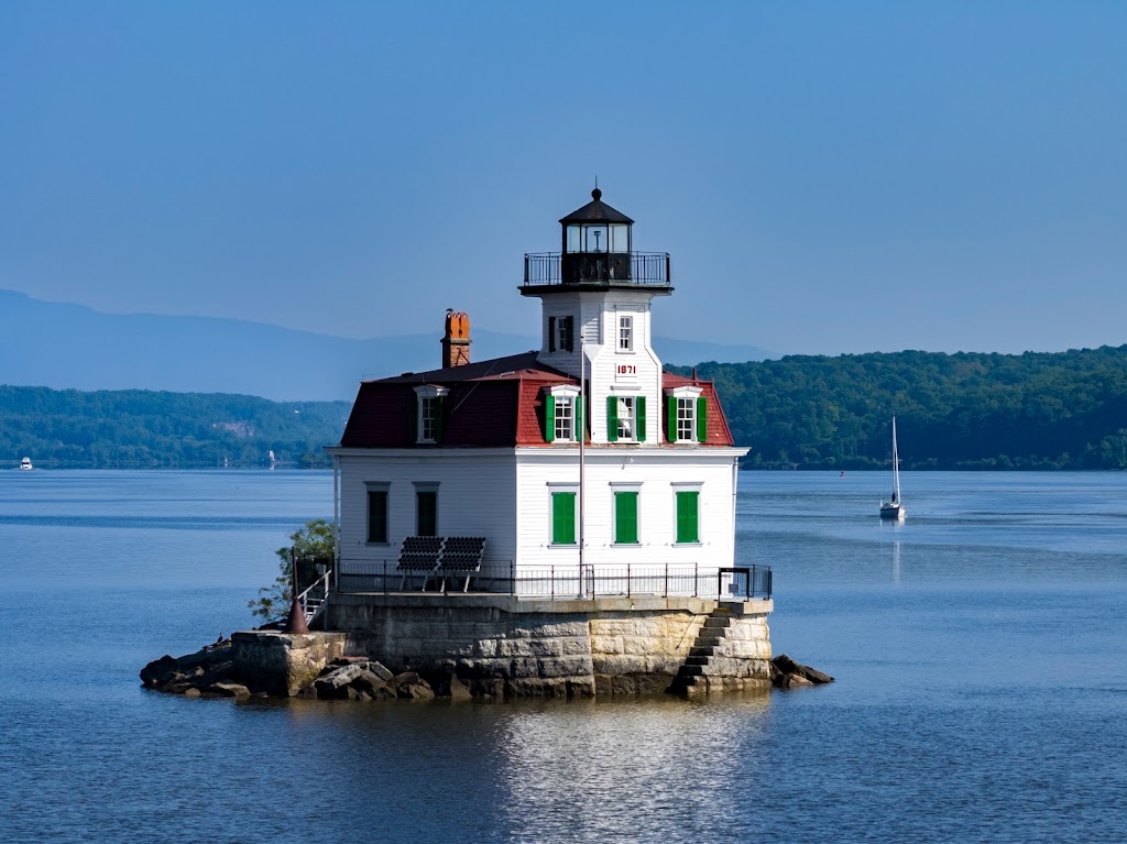 Lighthouse Park and Historical Marker | 255 River Rd, Ulster Park, NY 12487 | Phone: (845) 331-0676