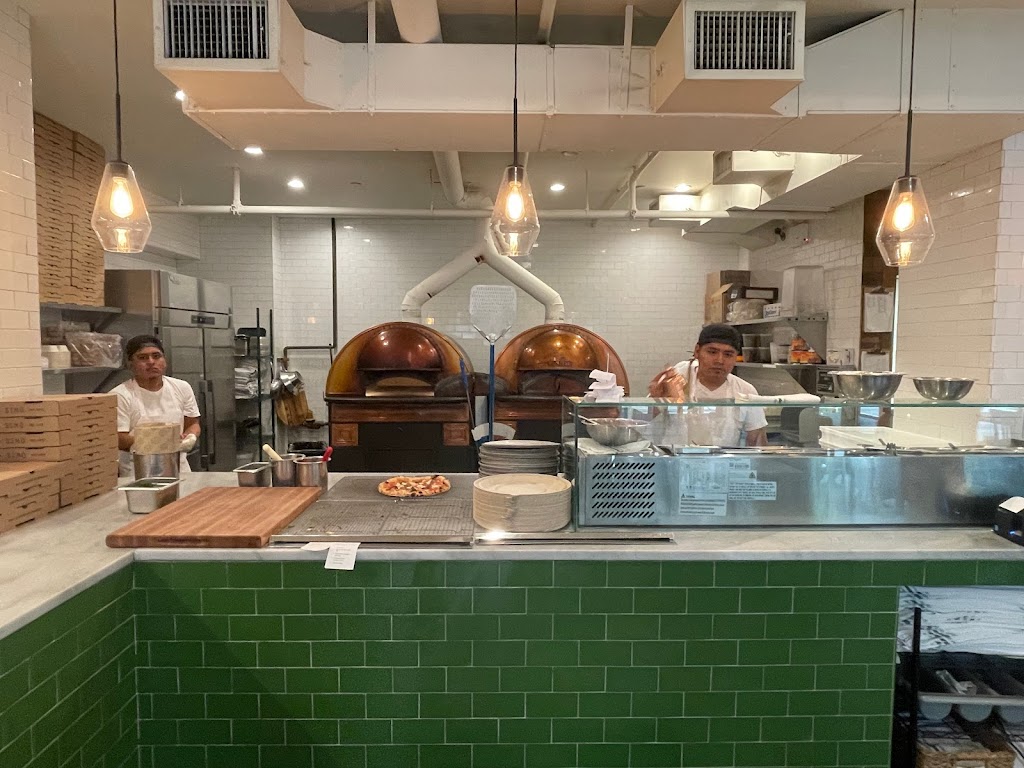 Simò Pizza | 90-92 Gansevoort St, New York, NY 10014 | Phone: (212) 462-2703