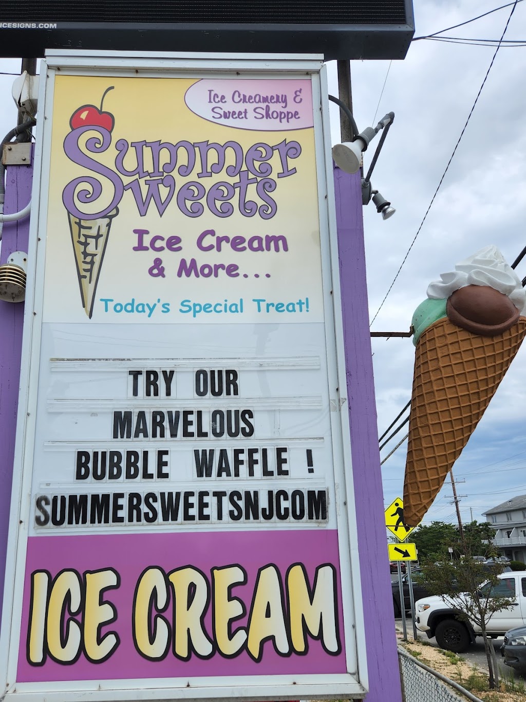 Summer Sweets Ice Cream Shop in Lavallette, NJ | 3071 Route 35 N, Grand Central Ave, Lavallette, NJ 08735 | Phone: (732) 830-3444