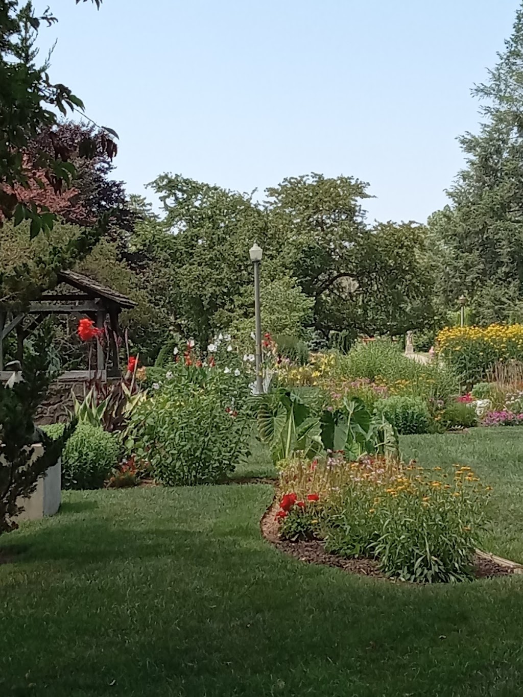 Rose Garden Pavilions | Honochick Dr, Allentown, PA 18104 | Phone: (610) 437-7757
