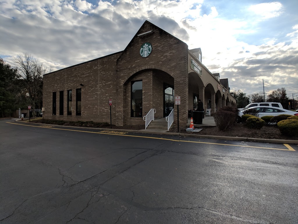 Starbucks | Shopping Center, 120 Cedar Grove Ln, Cedar Grove, NJ 08873 | Phone: (732) 748-9181