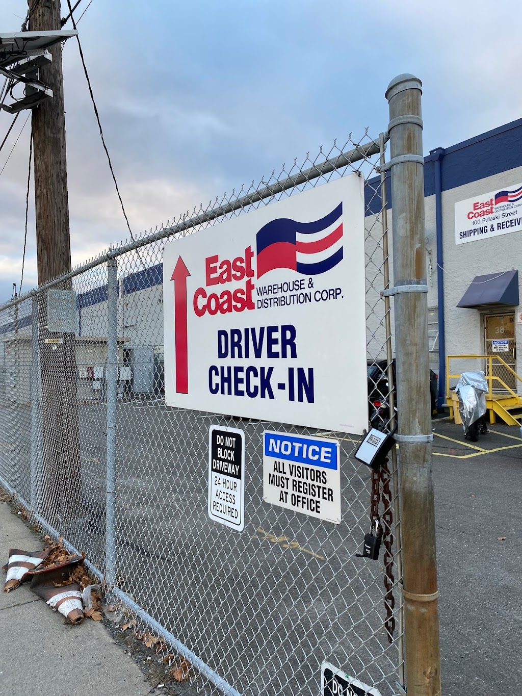 East Coast Warehouse & Distribution | 100 Pulaski Ln W, Jersey City, NJ 07305 | Phone: (908) 351-2800