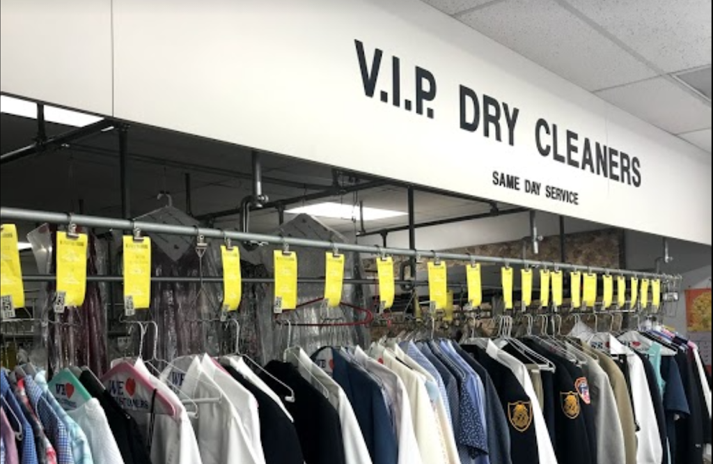 VIP Dry Cleaners and Expert Tailor | 136 N Carll Ave, Babylon, NY 11702 | Phone: (631) 376-1127