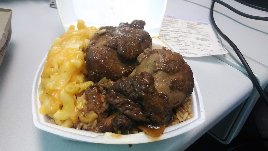 One Love Jamaican Take Out | 613 W Marshall St, Norristown, PA 19401 | Phone: (484) 681-9510