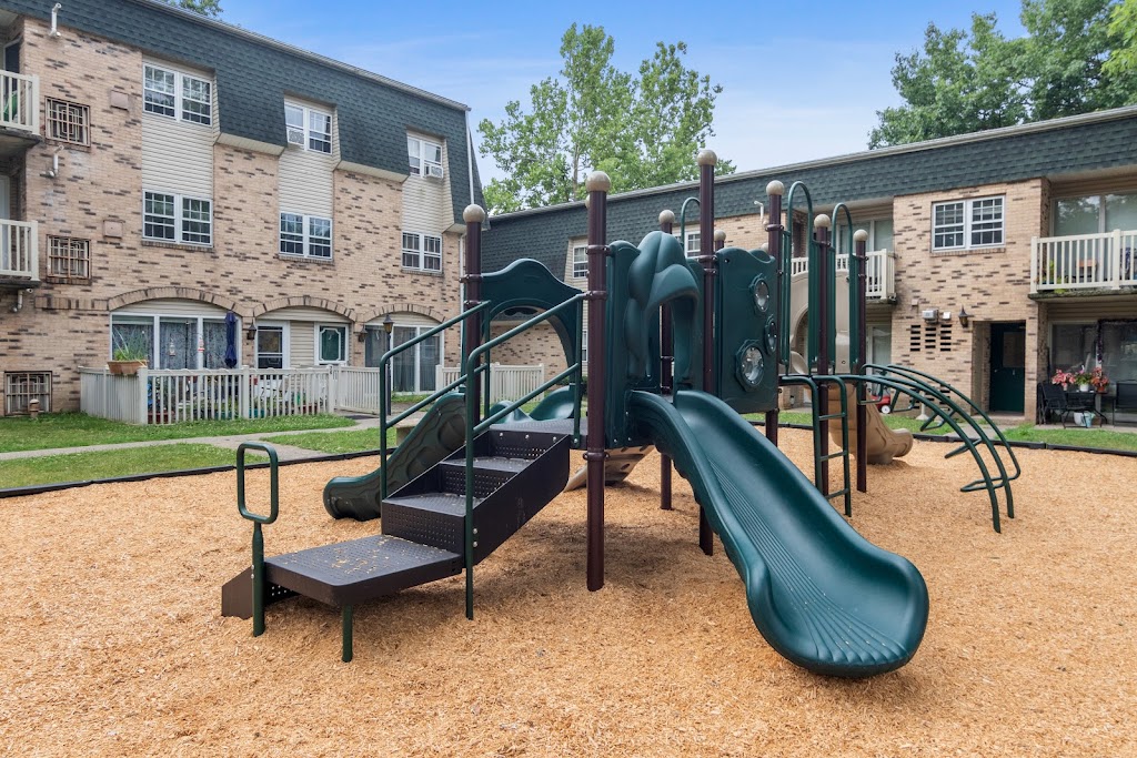 Stony Run at the Stockade Apartments | 305 Hurley Ave, Kingston, NY 12401 | Phone: (845) 383-1278